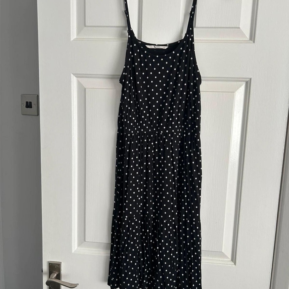 Elegant Black and White Polka Dot Midi Dress